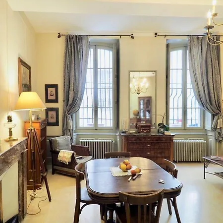 Palais Des Papes - Havre De Paix Iii Apartment *